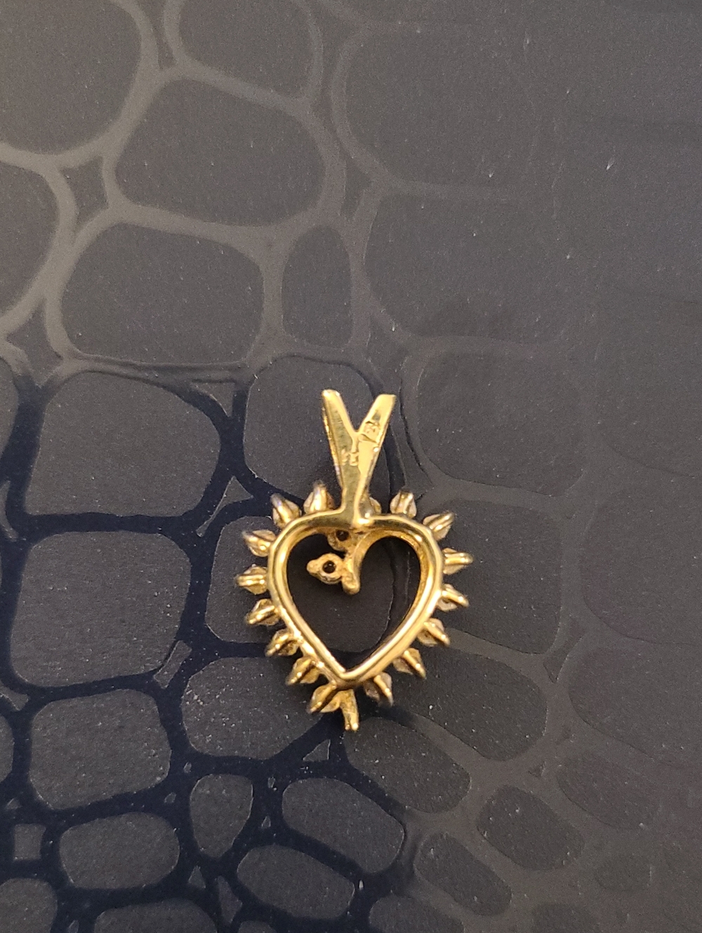 10kt Gold Heart Pendant Necklace with Clear Accents. - Picture 3 of 6